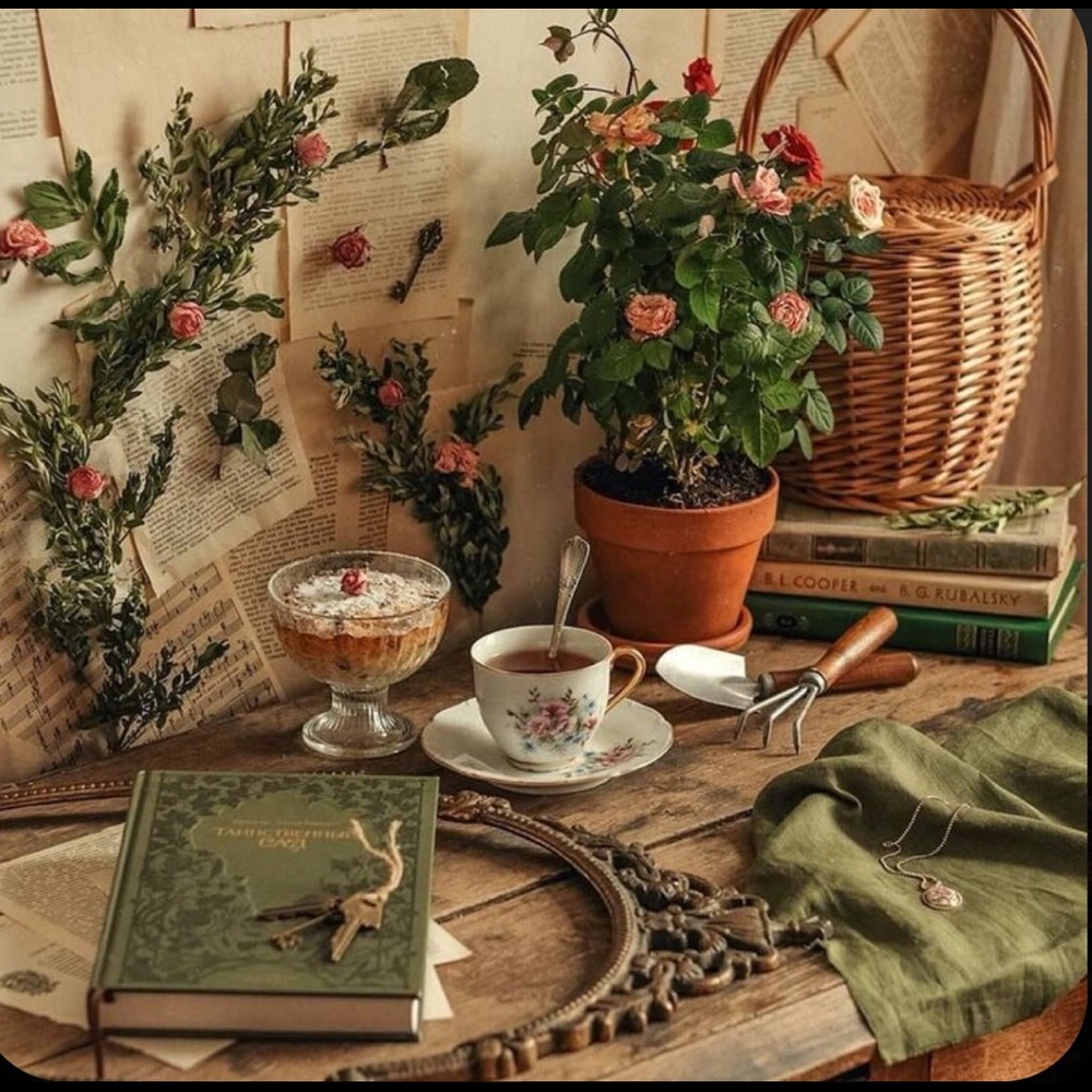 Cottagecore Mystery Box - Picture 4 of 10